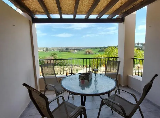 Palms - 1 Bedroom *